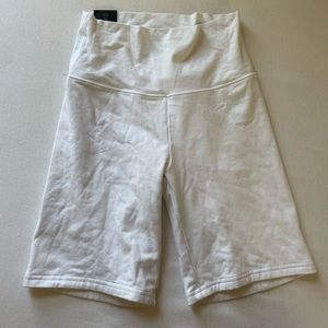 Aritzia TNA 7” Biker Shorts